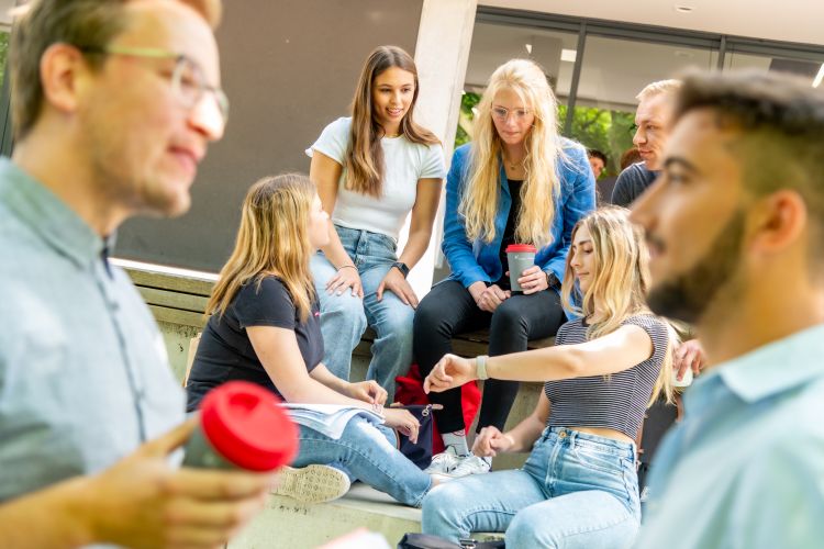 Conversations in English - Academic Conversations